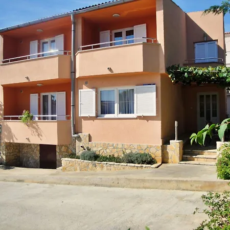 Nidisa By Interhome