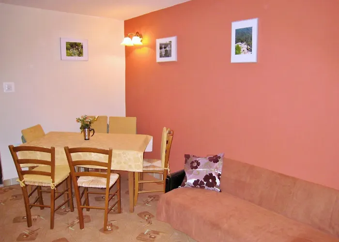 Apartment Nidisa By Interhome